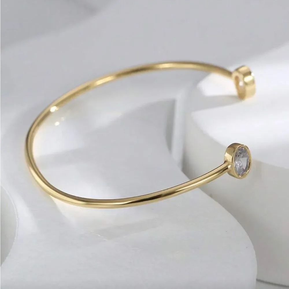 Crystal Bangle Q686 - Picture 2 of 5